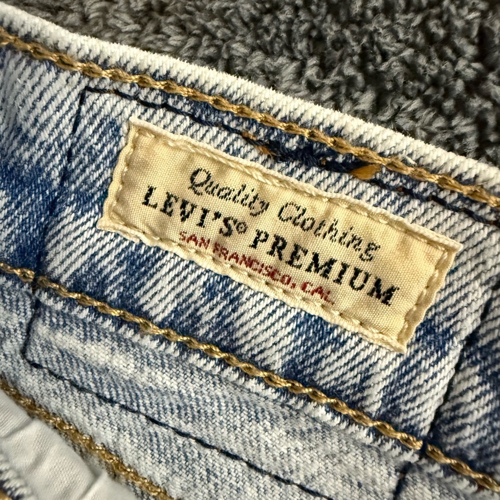 Levi's Light MIDDY STRAIGHT WOMEN'S JEANS - Picture 2 of 12